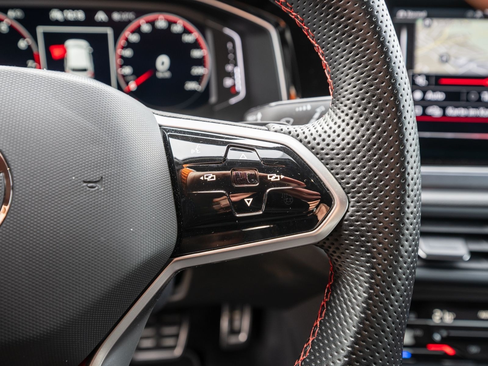 Volkswagen Polo GTI 2.0 TSI DSG LED NAVI RFK SHZ AppConnect foto 18