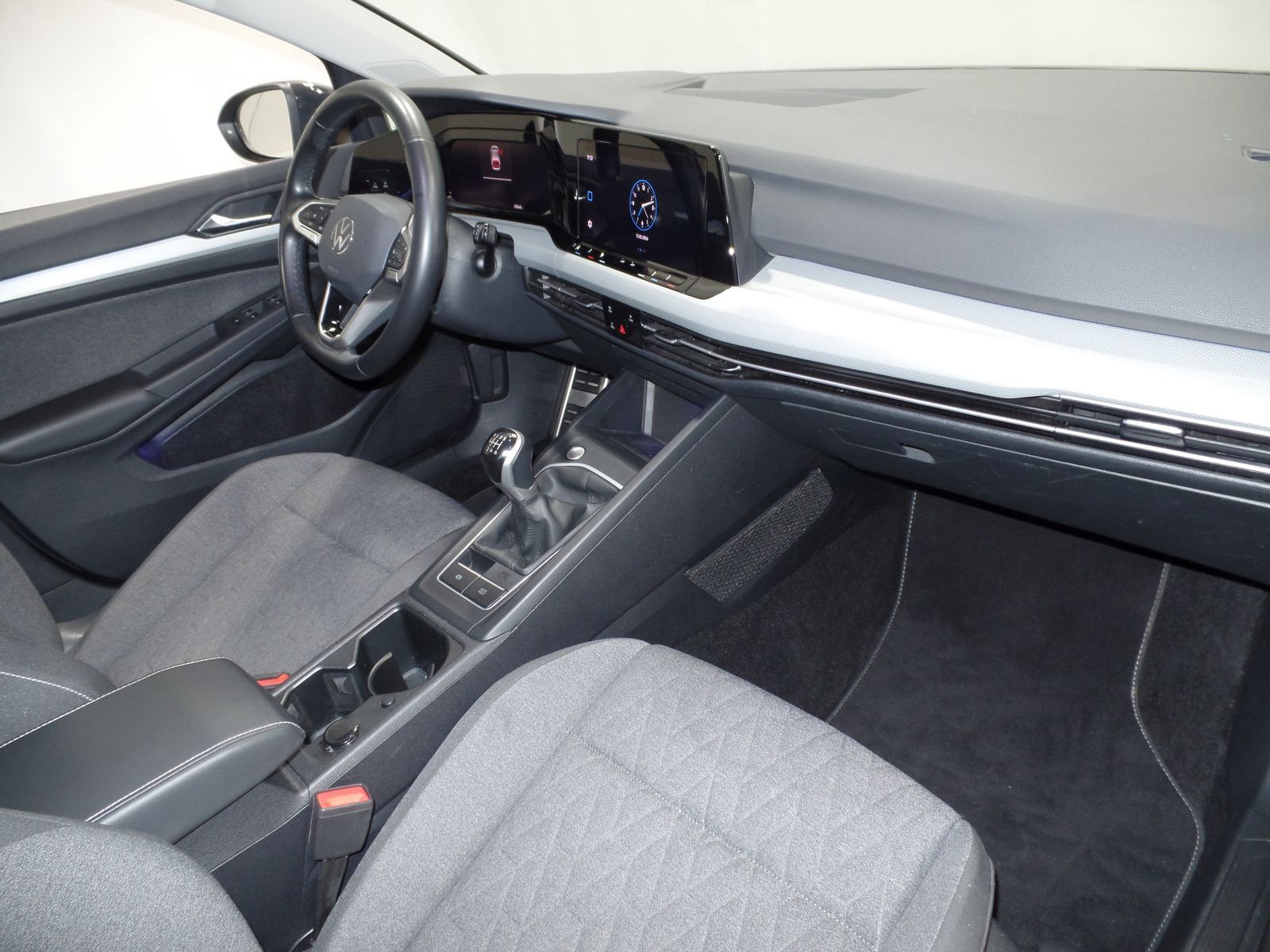 Volkswagen Golf VIII 1.0 TSI Move APP*CAM*SHZ*LED foto 17