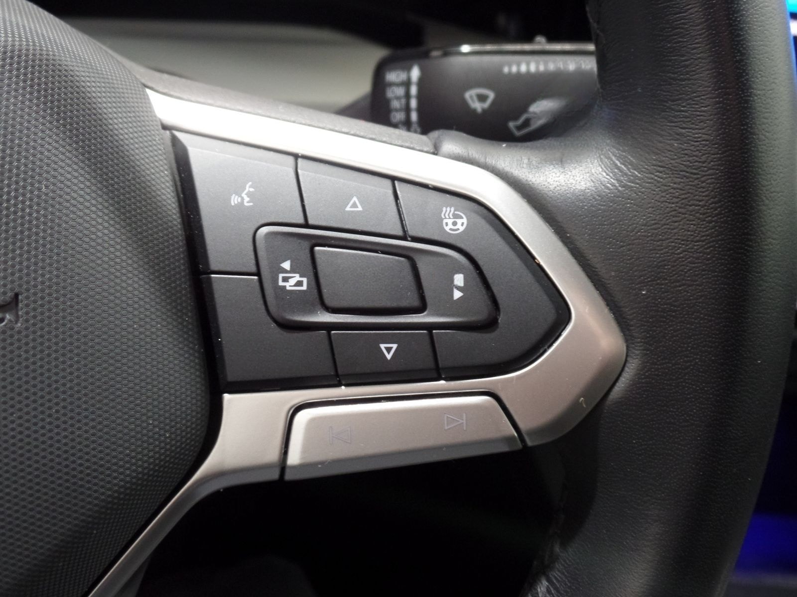 Volkswagen Golf VIII 1.0 TSI Move APP*CAM*SHZ*LED foto 22