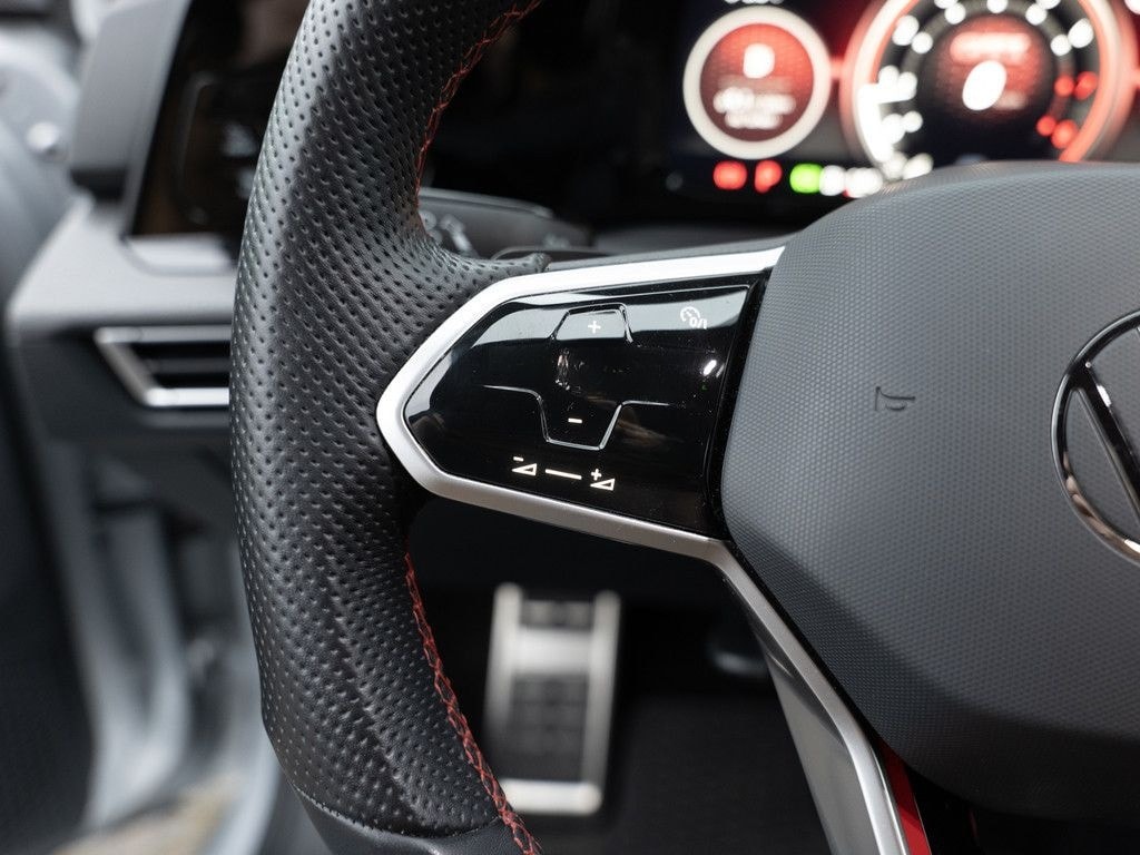 Volkswagen Golf VIII 2.0 TSI GTI Clubsport MATRIX-LED ACC foto 23