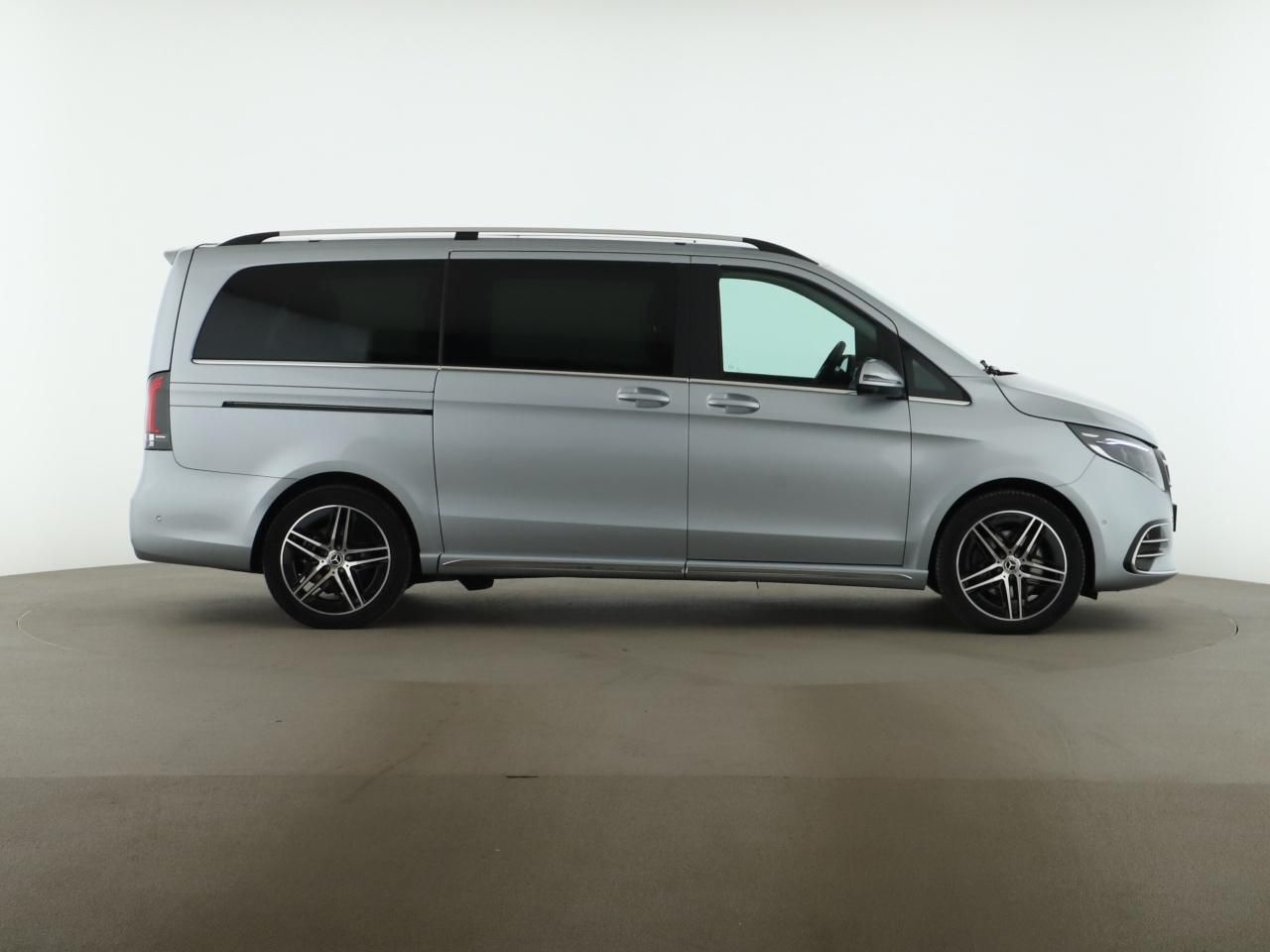 Mercedes-Benz V 300 d Avantgarde Lang 4M AMG AHK Pano Airmatic foto 8