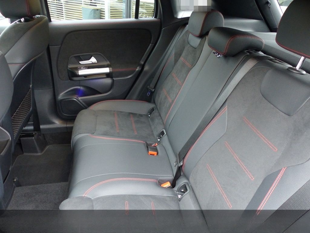 Mercedes-Benz GLA 200 AMG+ADVANCED PLUS+R.KAM+LED+AMBIENTE+NAV foto 6