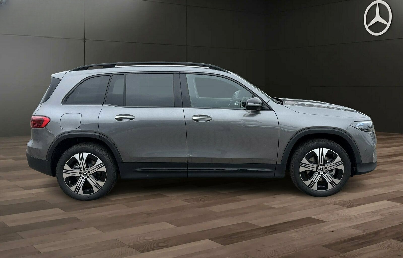 Mercedes-Benz EQB 300 4MATIC Electric Art/LED/360 foto 4