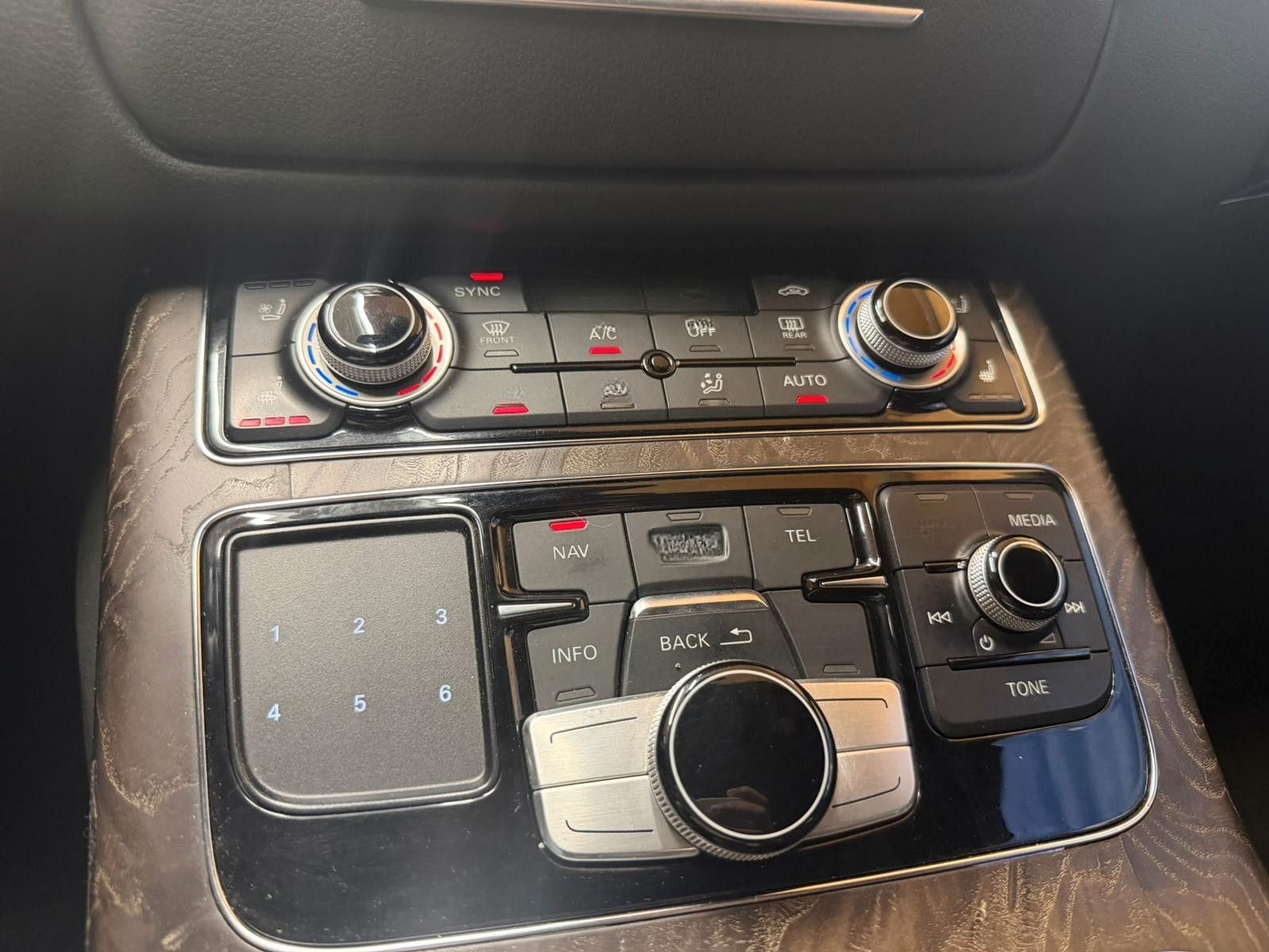 Audi A8 3.0 TDI quattro*HEAD-UP*STHZ*MATRIX* foto 10