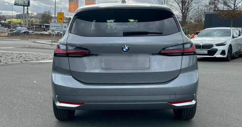 BMW 218d Active Tourer HUD AHK 360 LED NAVI FLA foto 8