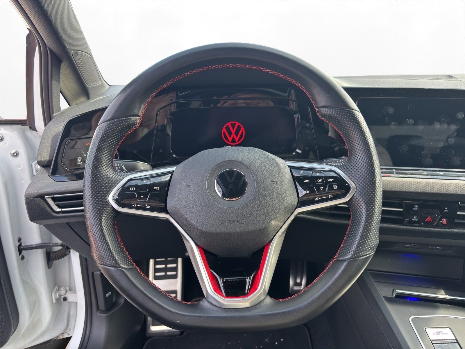 Volkswagen Golf VIII GTI 2.0 TSI DSG Clubsport | NAVI | LED foto 9