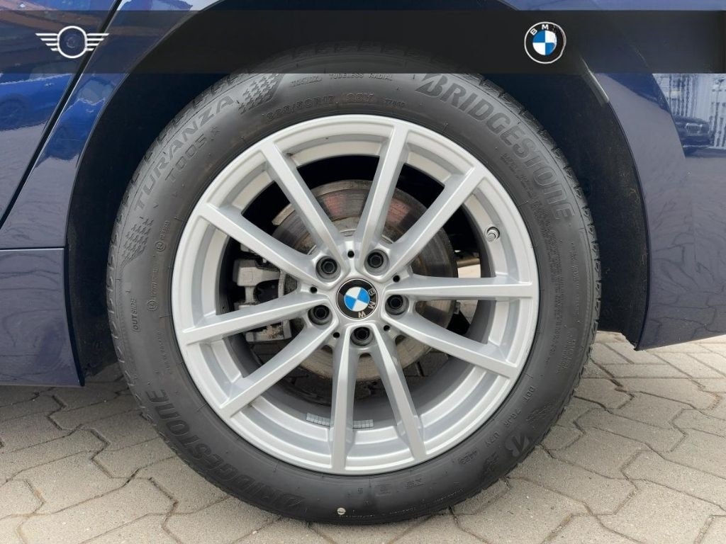 BMW 320 i xDrive Limousine Park-Assistent Guidance P foto 12