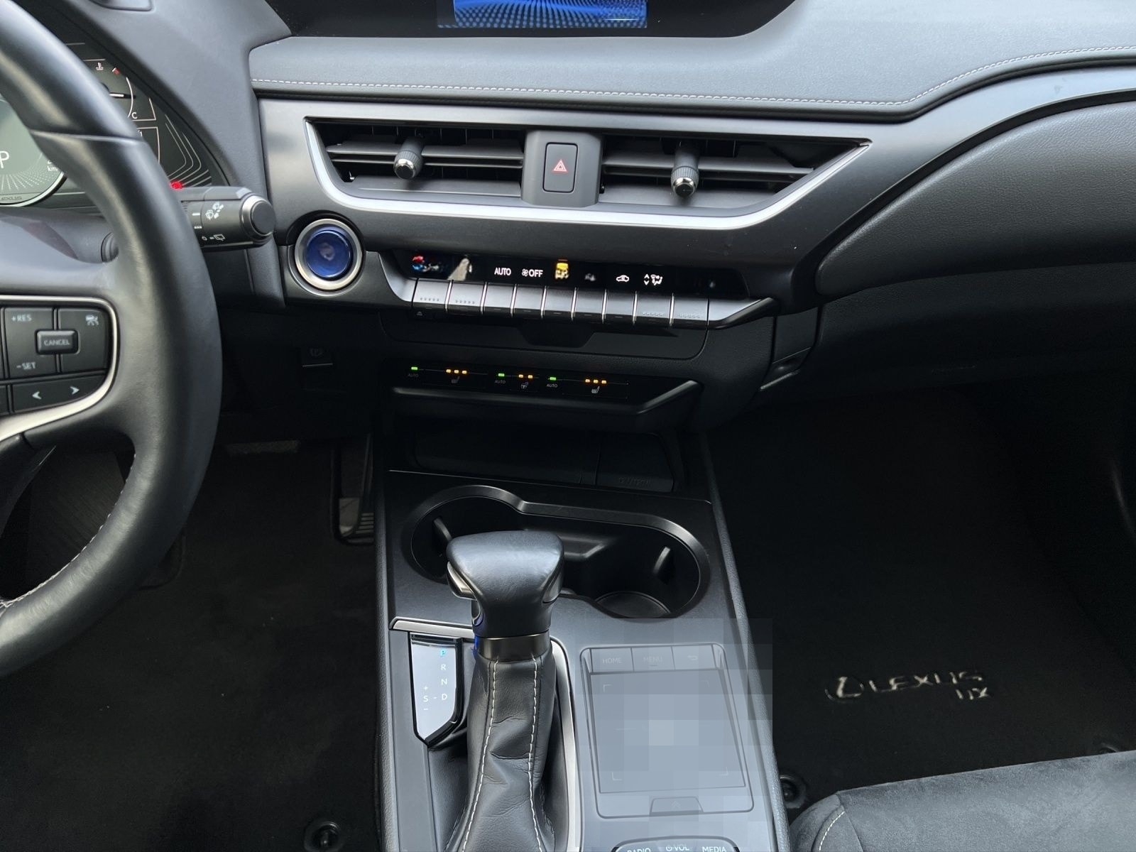Lexus UX 250h*STYLE.*1HD*SHZ*NAVI*CARPLAY* foto 14