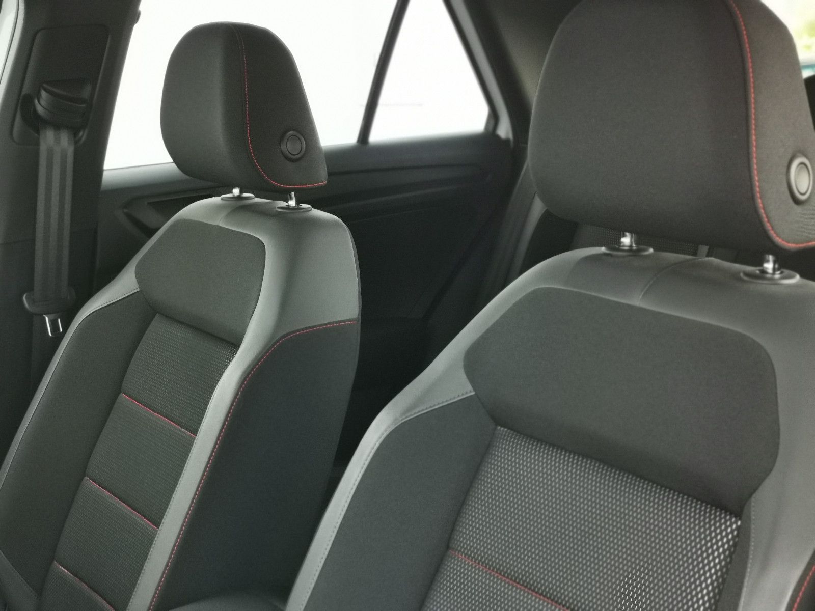 Volkswagen T-Roc Sport l ACC l Lenkradhz. l Android/CarPlay foto 16