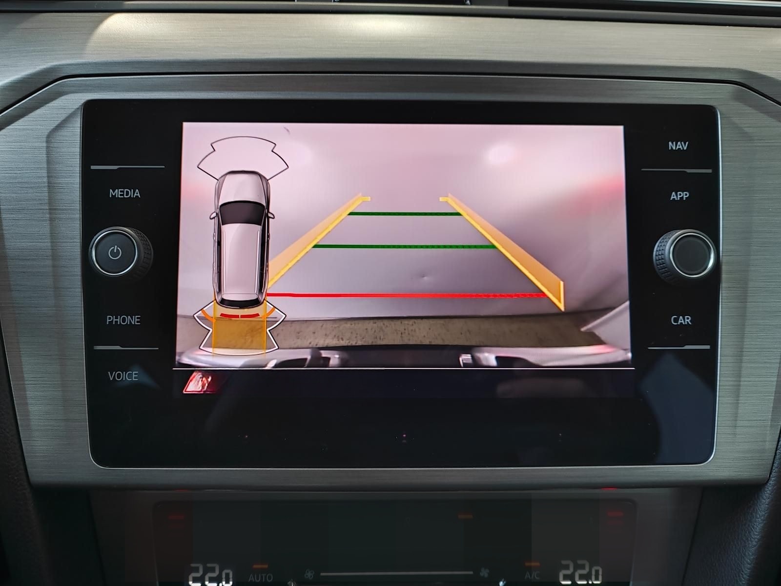 Volkswagen Passat Variant 1.5 TSI Conceptline LED|Navi|RFK foto 18