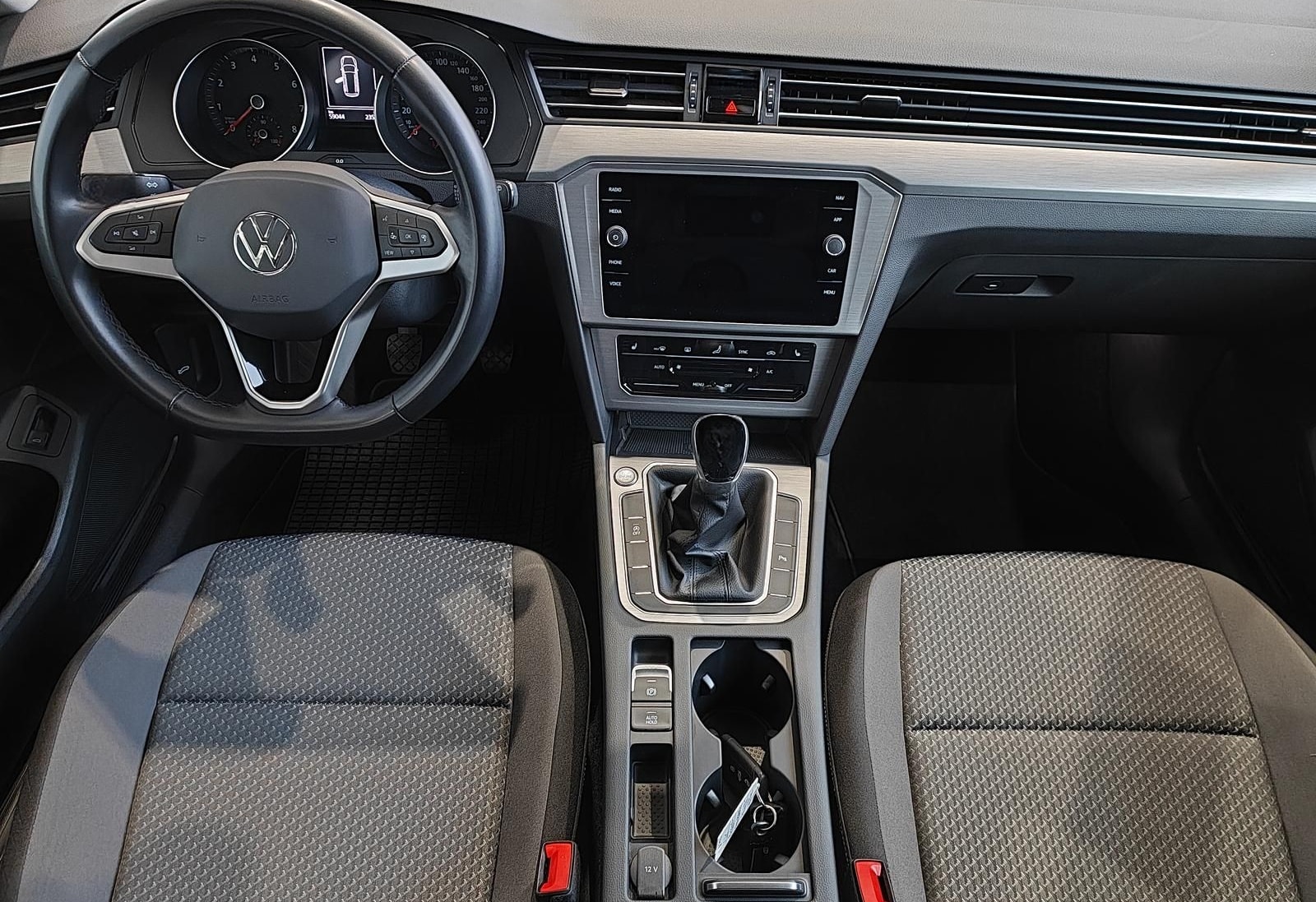 Volkswagen Passat Variant 1.5 TSI Conceptline LED|Navi|RFK foto 10