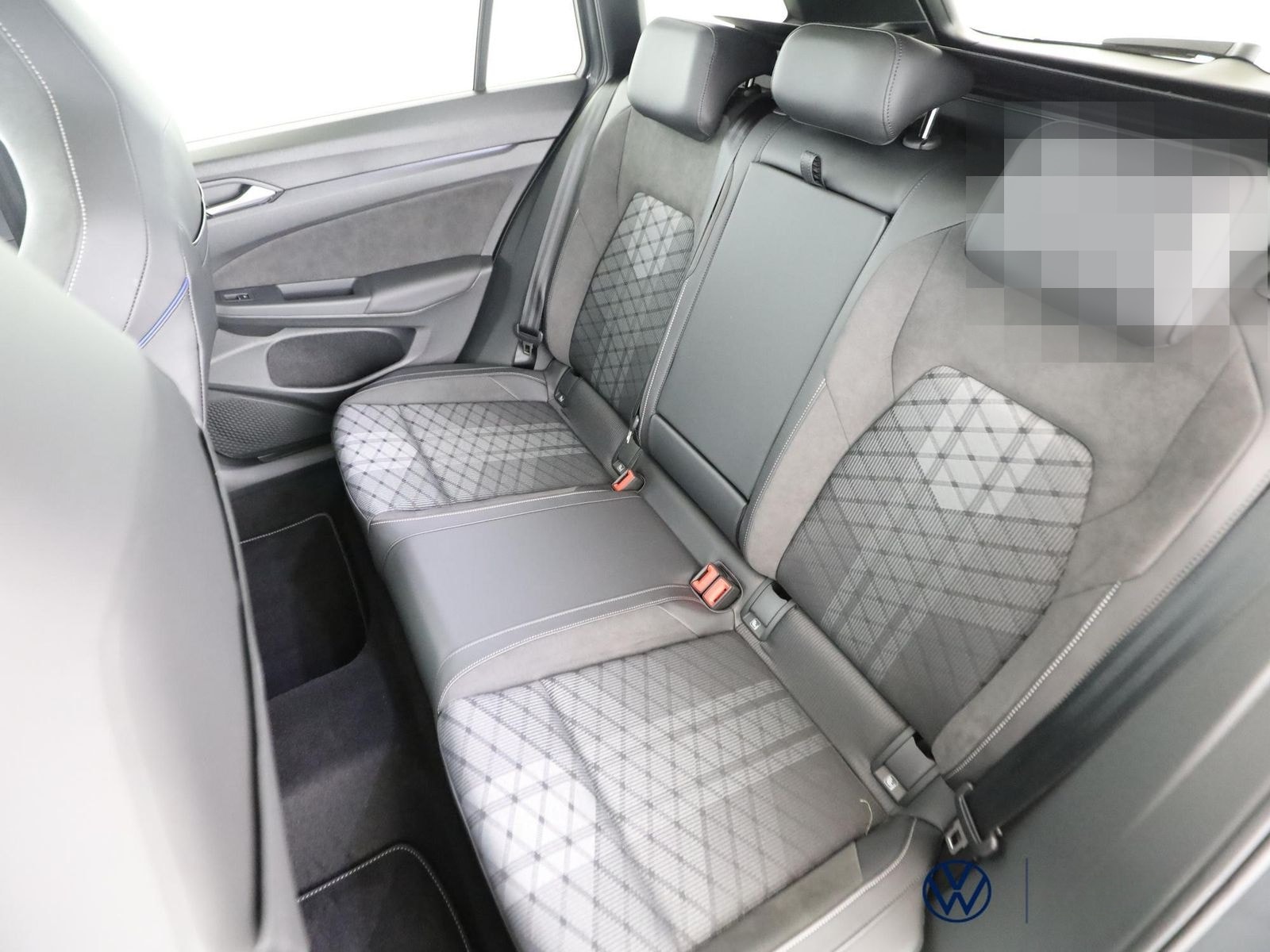 Volkswagen Golf VIII Variant 2.0 TDI+R-LINE+DSG+AREA+PANO foto 8