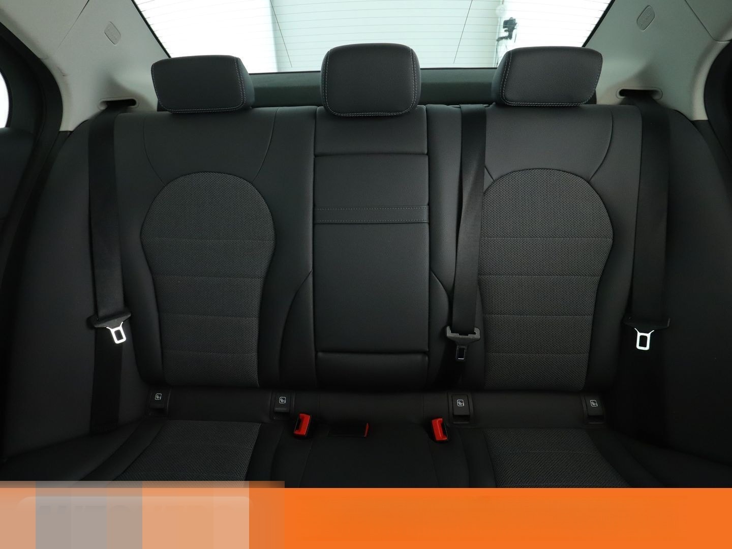 Mercedes-Benz C 180 CGI Avantgarde Aut.*NAVI*LED*TEMPO*PDC* foto 16