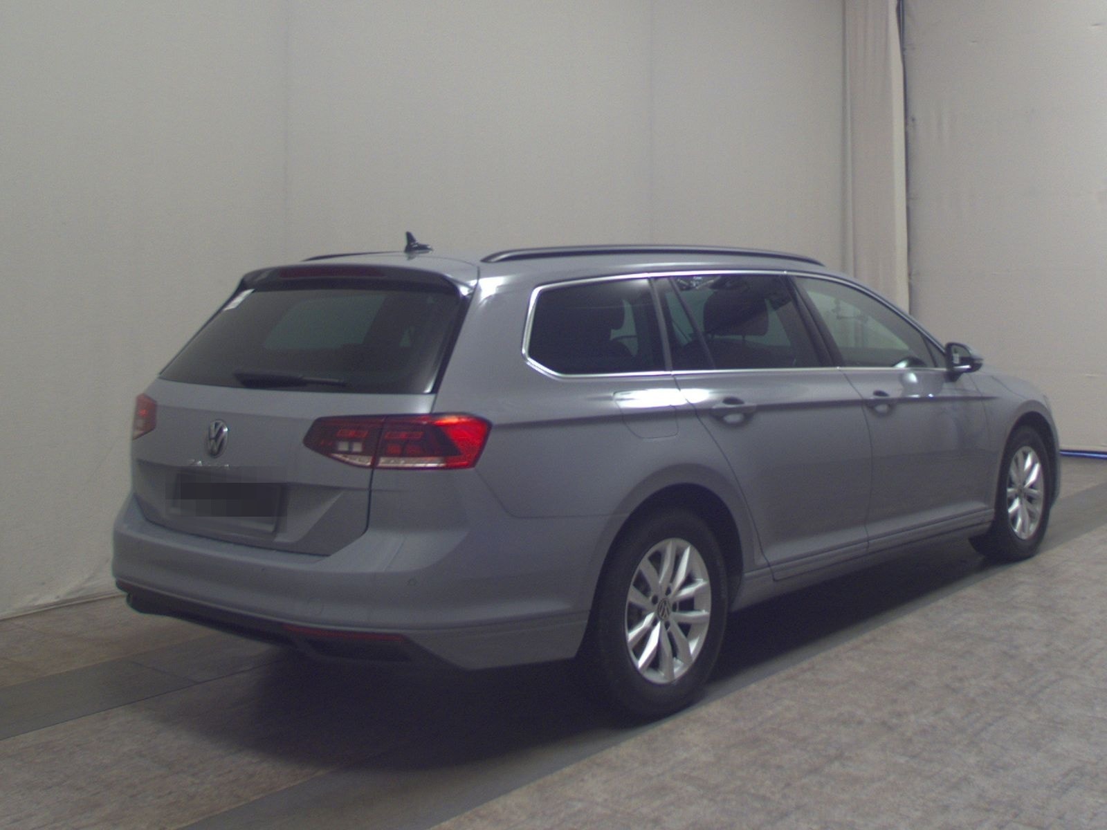 Volkswagen Passat Var. 2.0 TDI Business Navi RfK LED ACC foto 4