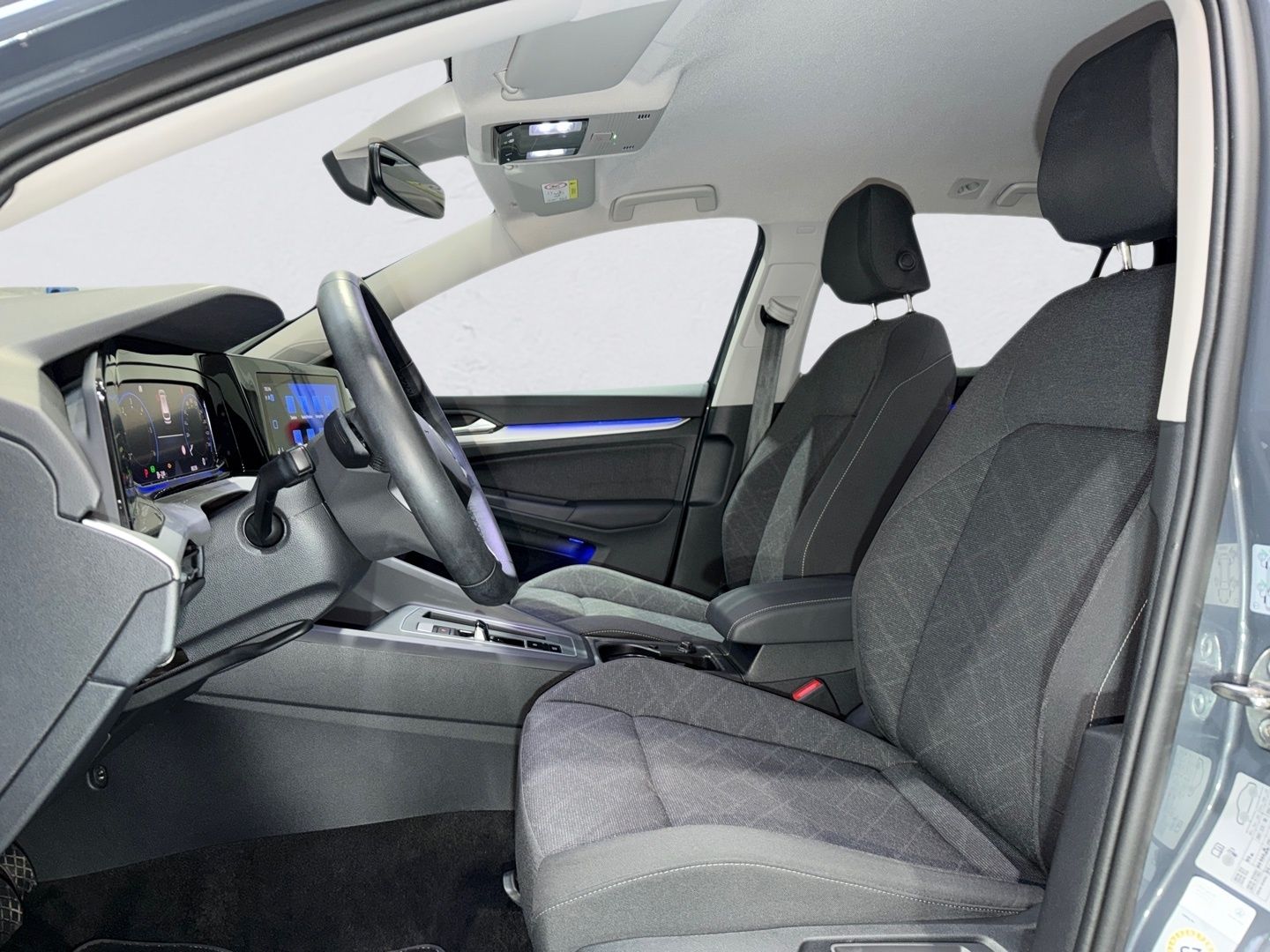 Volkswagen Golf Variant 8 2.0 TDI DSG LIFE LED KAMERA NAVI  foto 10