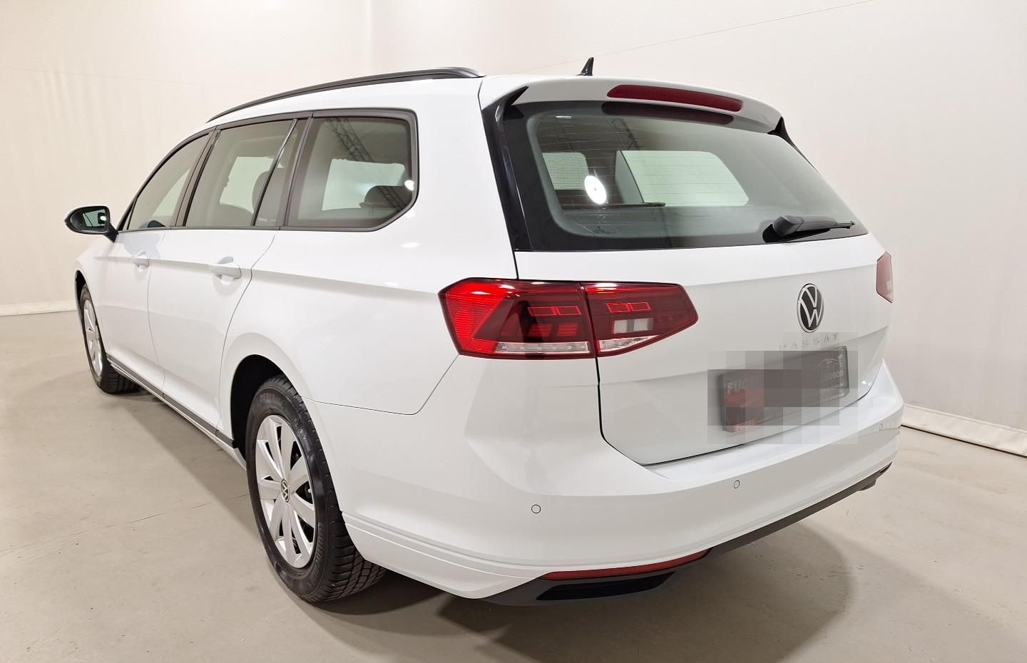 Volkswagen Passat Variant 2.0 TDI Conceptline LED|Navi|RFK foto 4