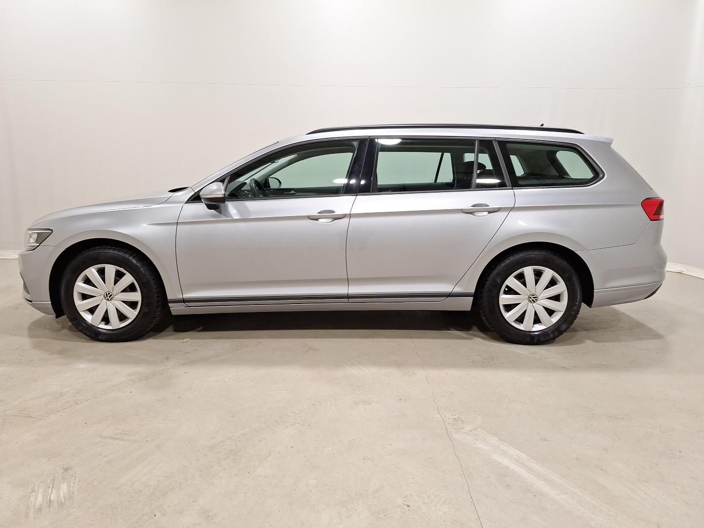 Volkswagen Passat Variant 1.5 TSI Conceptline LED|Navi|RFK foto 3