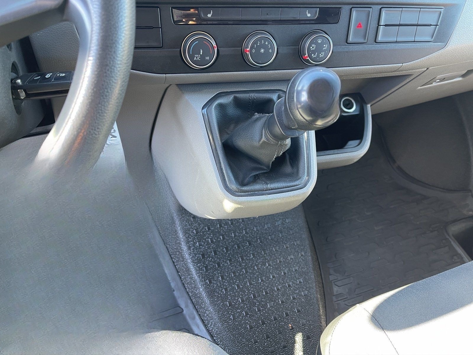 Volkswagen T6.1 Transporter 2.0 TDI Kasten FWD EcoProfi PDC foto 14