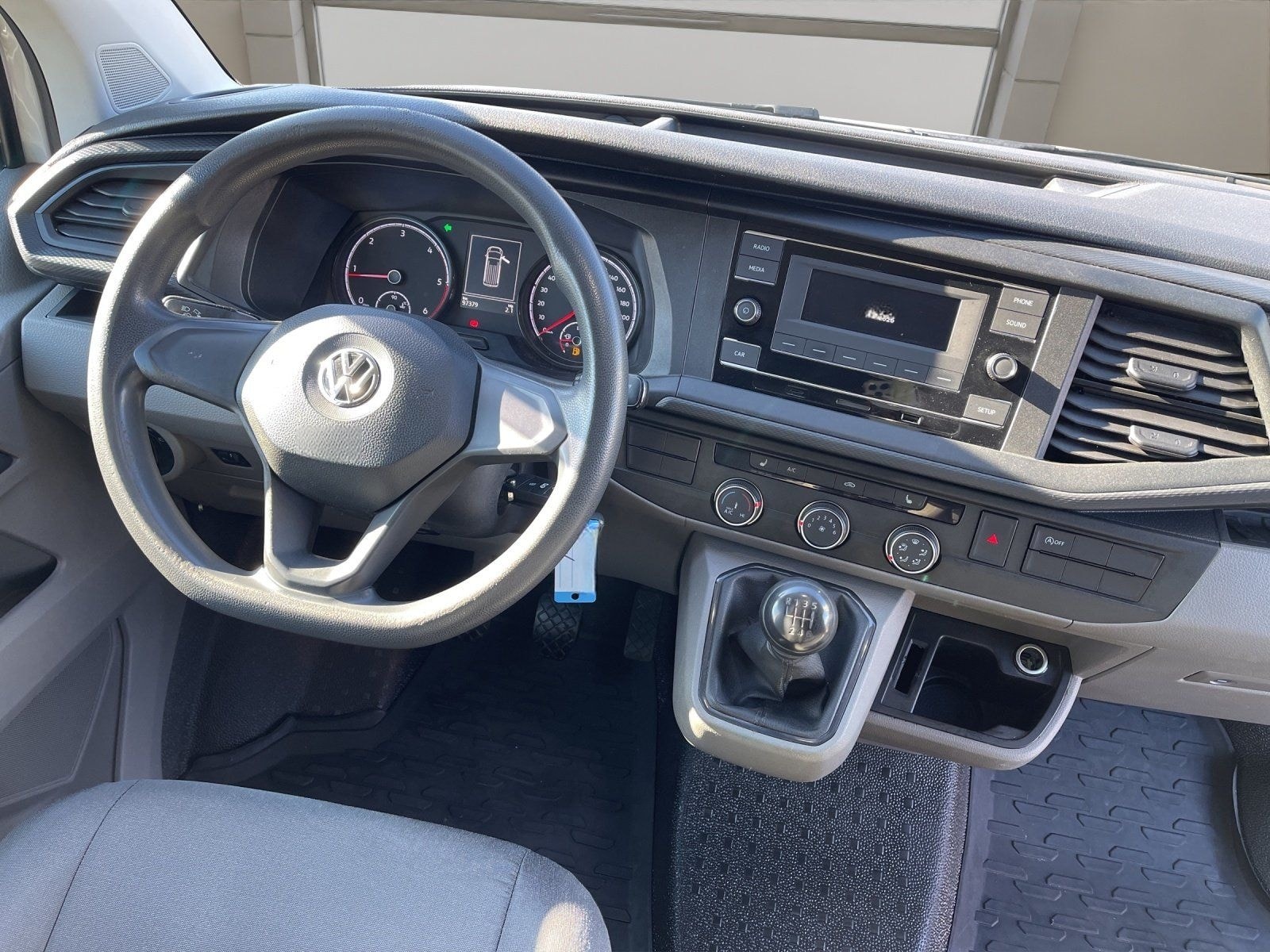 Volkswagen T6.1 Transporter 2.0 TDI Kasten FWD EcoProfi PDC foto 16