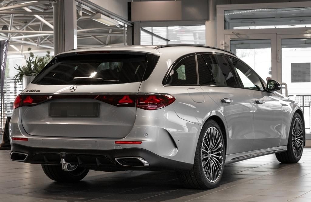 Mercedes-Benz E 300 de T-Modell mit EQ Hybrid Technologie AMG foto 5