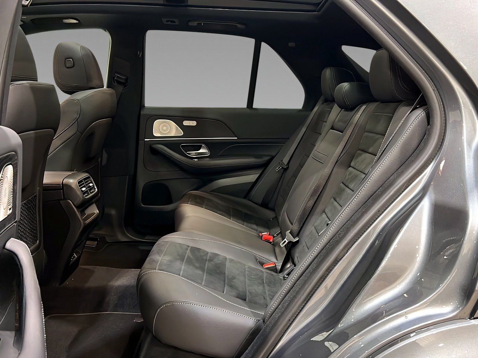 Mercedes-Benz GLE 450d 4M AMG+DIST+Burm+Pano+Ambi+TotW+AHK+360 foto 9