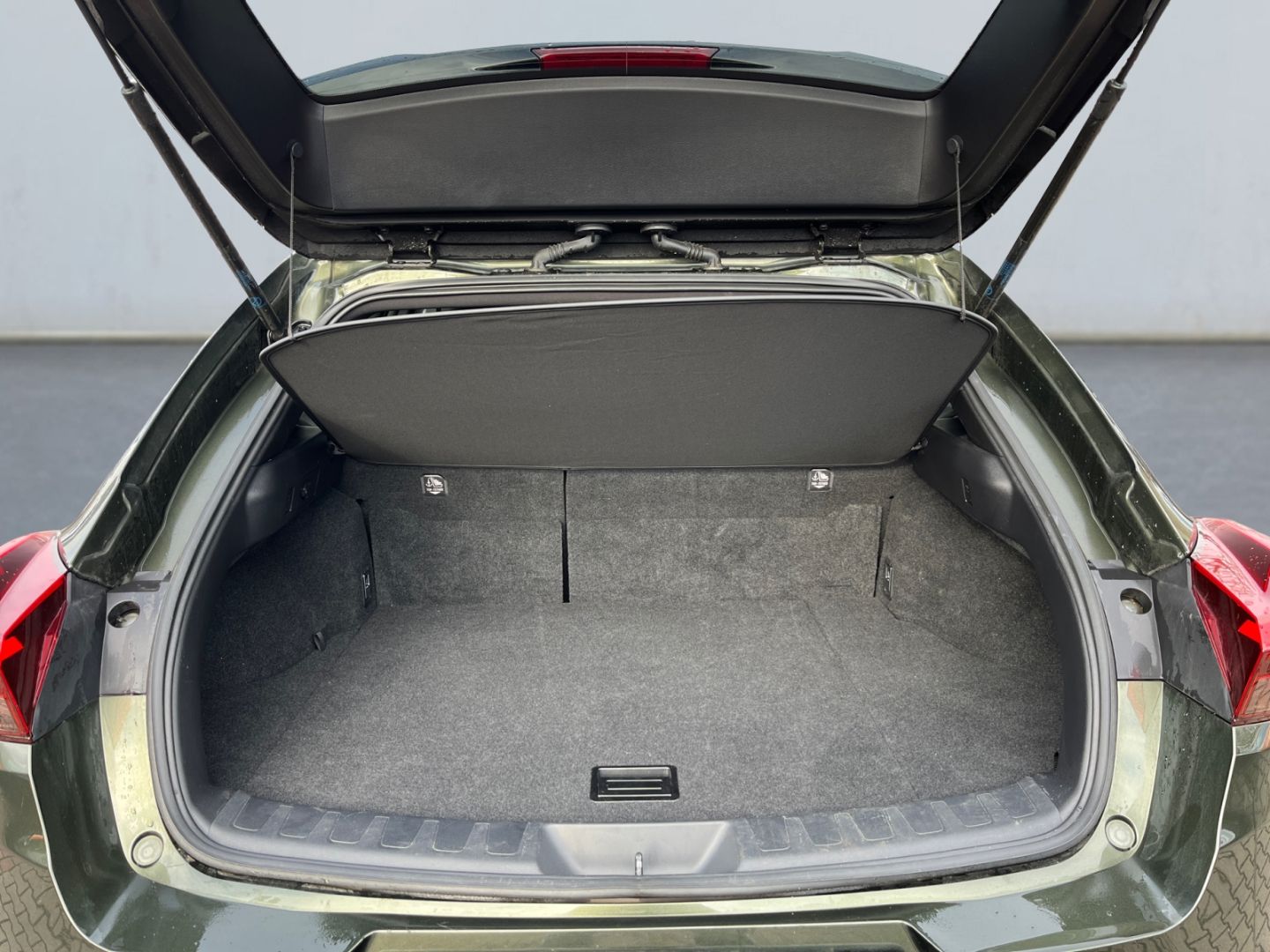 Lexus UX 250h Style Edition *Bi-LED*AHK*CAM*ACC*SHZ*PD foto 17