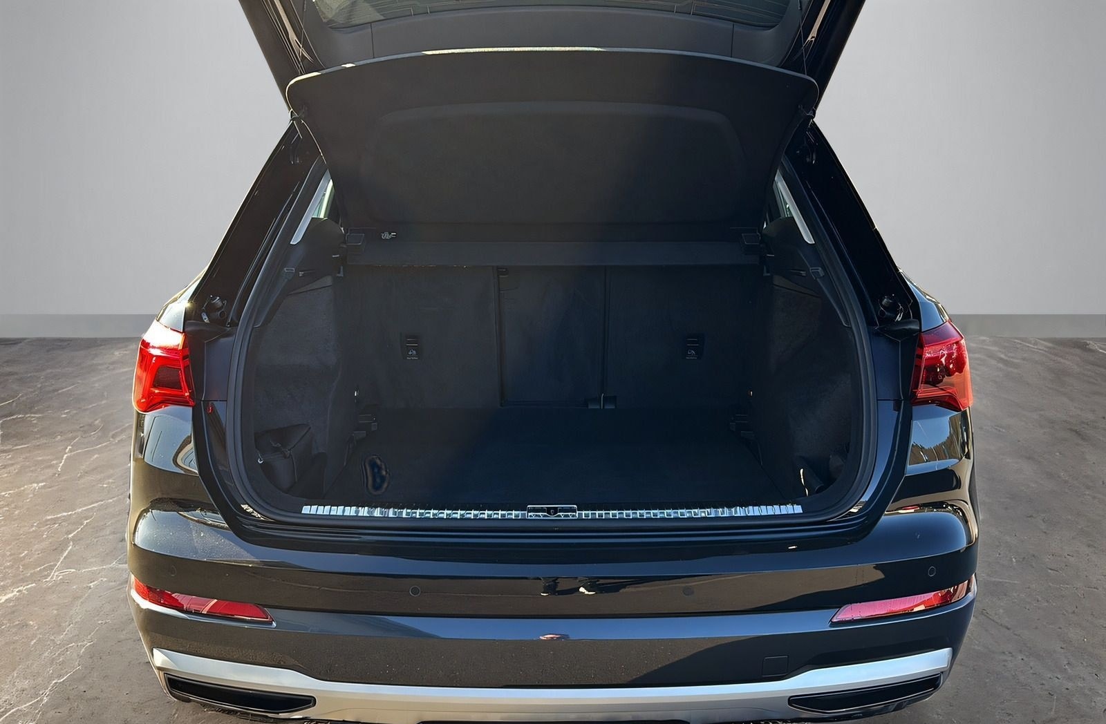 Audi Q3 advanced 35 TFSI S-tronic +AHK+KAMERA+LED+ foto 11