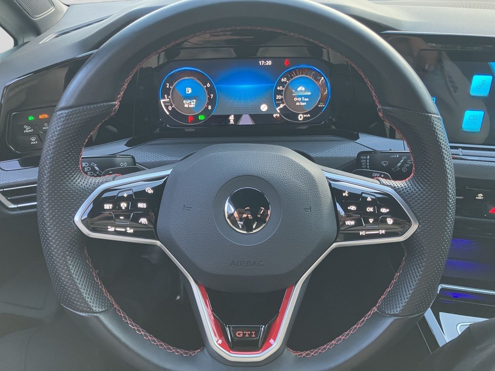 Volkswagen Golf GTI CLUBSPORT BLACK STYLE LM19 SIDE-ASSIST foto 9