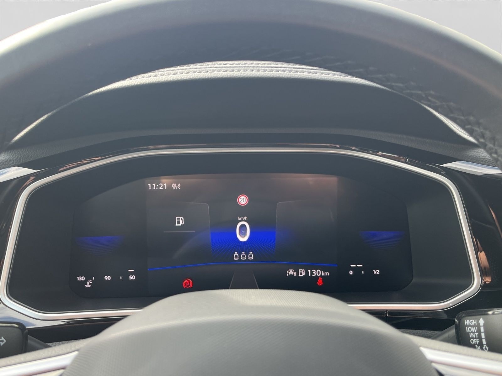 Volkswagen T-Roc 1.0 TSI R-LINE GARANTIE 02.2028 NAVI LED+ foto 10