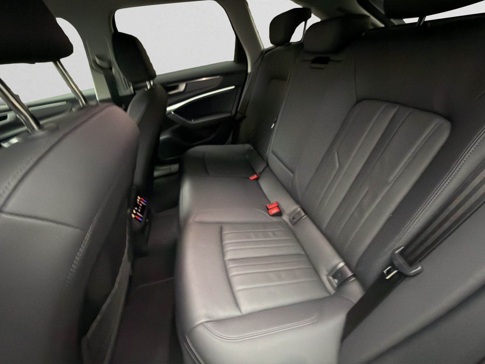 Audi A6 Avant 45 TDI quattro 180(245) kW(PS) S tronic foto 14