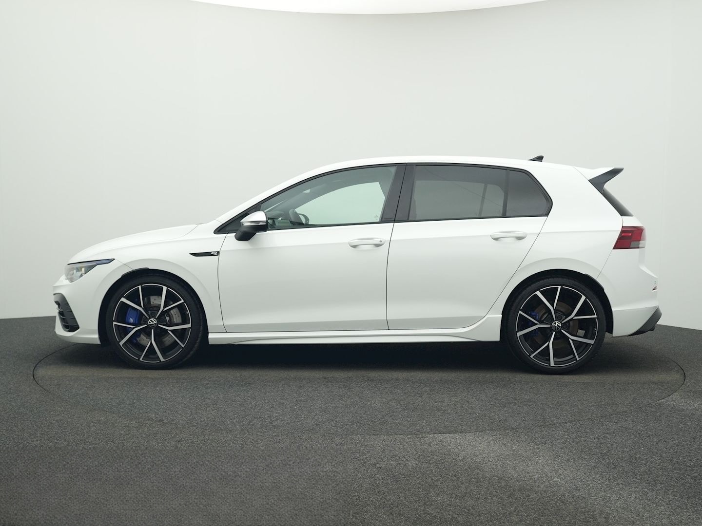 Volkswagen Golf R 8 2.0 TSI DSG 4Mo. ACC DISCOVER MEDIA foto 3