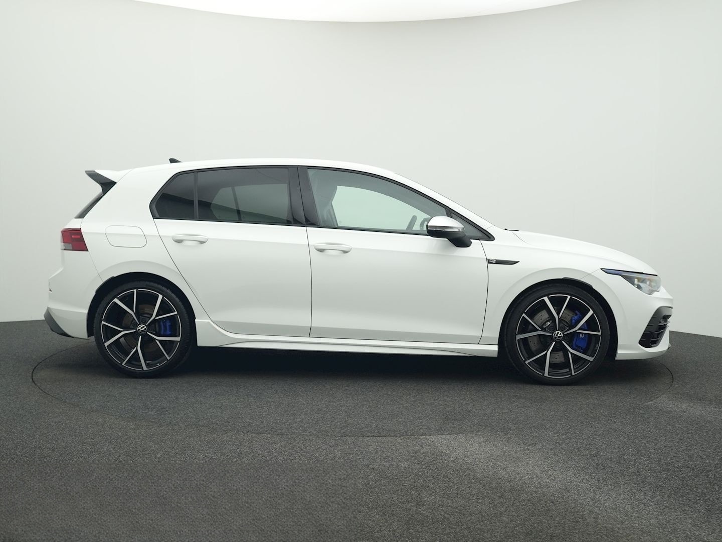 Volkswagen Golf R 8 2.0 TSI DSG 4Mo. ACC DISCOVER MEDIA foto 8