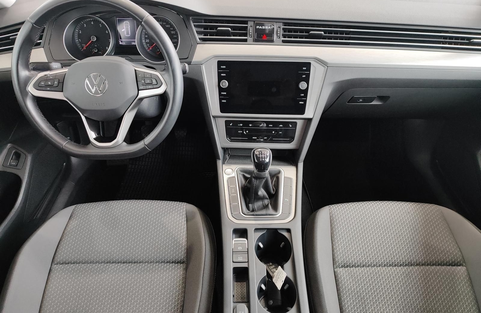 Volkswagen Passat Variant 1.5 TSI Conceptline LED|Navi|RFK foto 10