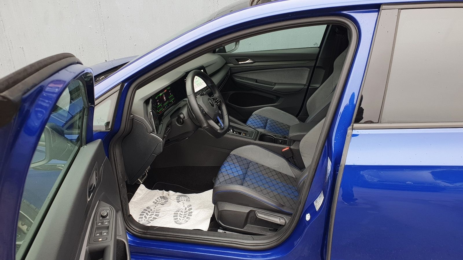 Volkswagen Golf 8 R 4M *Drift*Pano/Navi+/ACC/HUD/H&K/19 foto 6