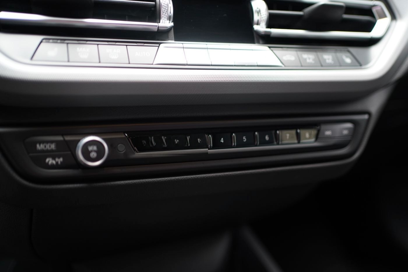 BMW 118iA Advantage +LiveCockpitProf+Multi-Sport-Len foto 17