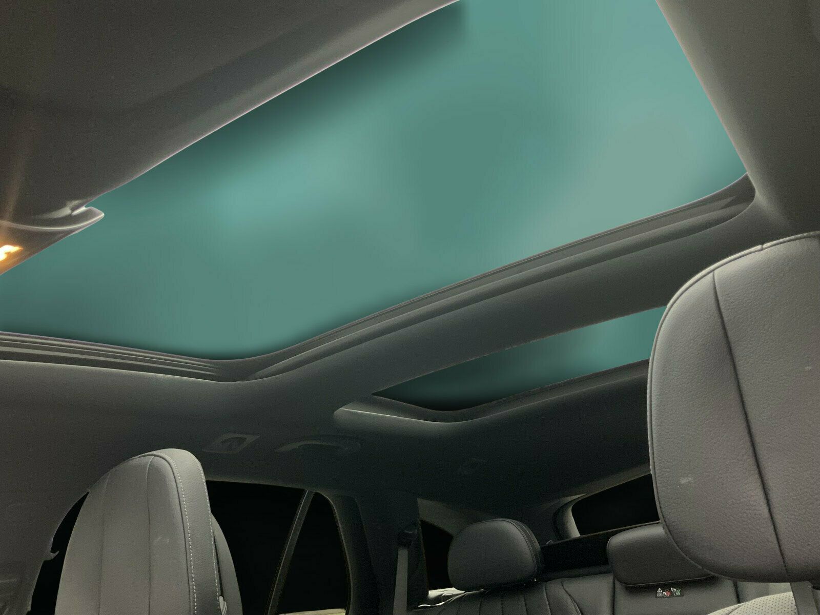 Mercedes-Benz E 450 d 4M T AMG+NIGHT+AHK+DISTRO+PANO+BURME+HUD foto 17