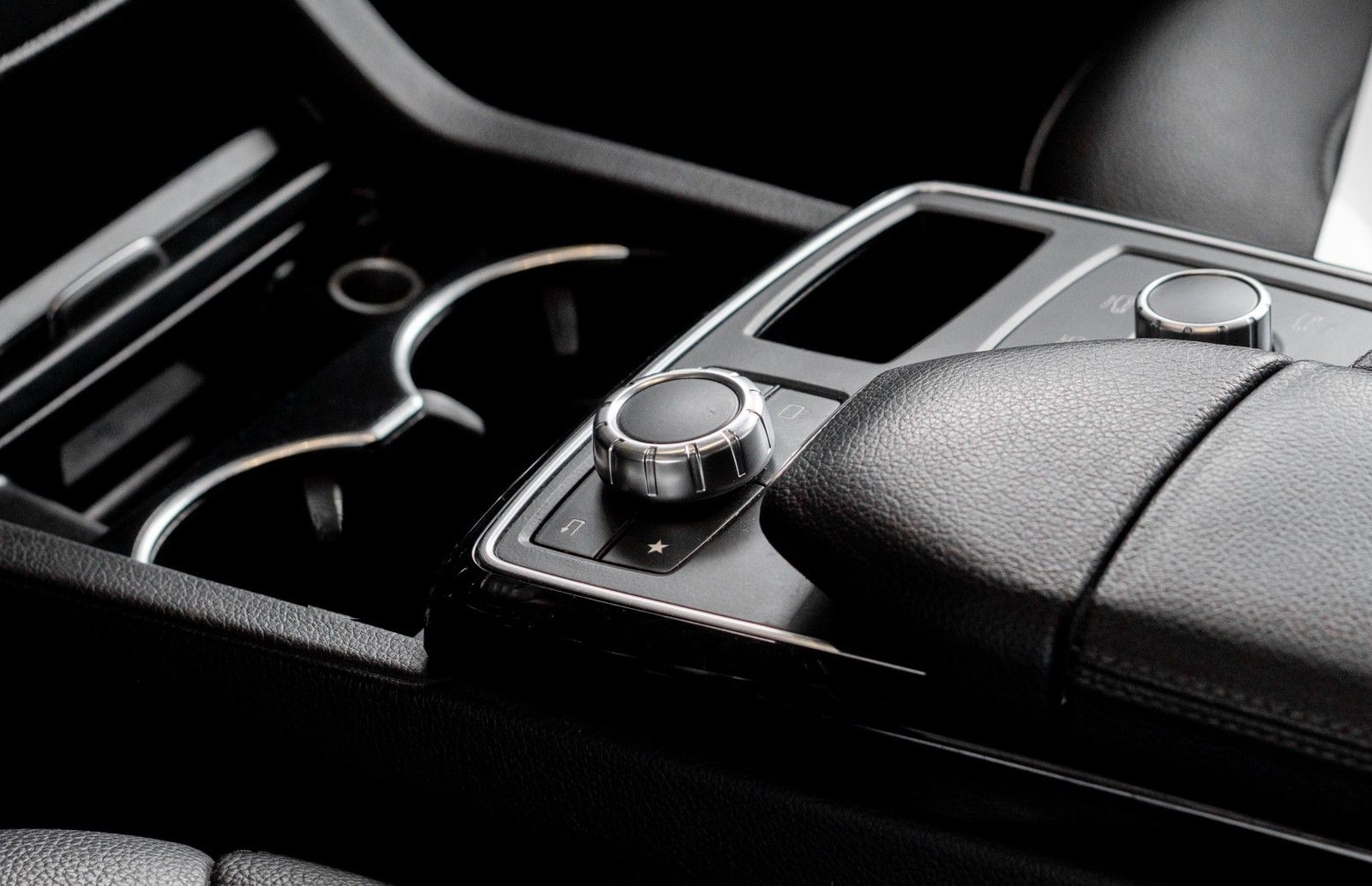 Mercedes-Benz GLE 250 d 4MATIC *KAM*SPUR*TOT*AHK*SCHIEBEDACH* foto 12