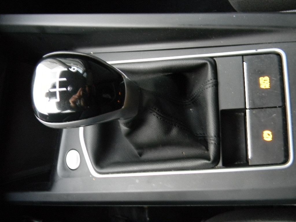 Volkswagen Golf VIII Lim. Life 1,5 TSI 6 GANG KAMERA foto 11