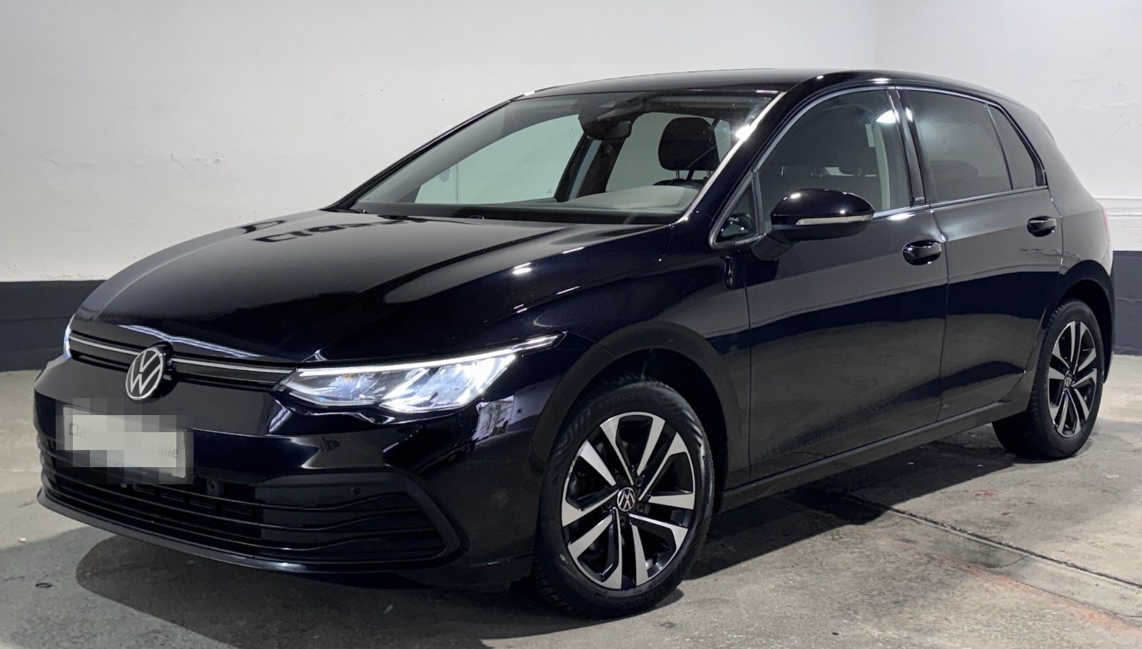 Volkswagen Golf 8 Lim. United *Automatik*Navi*AHK*ACC* foto 1