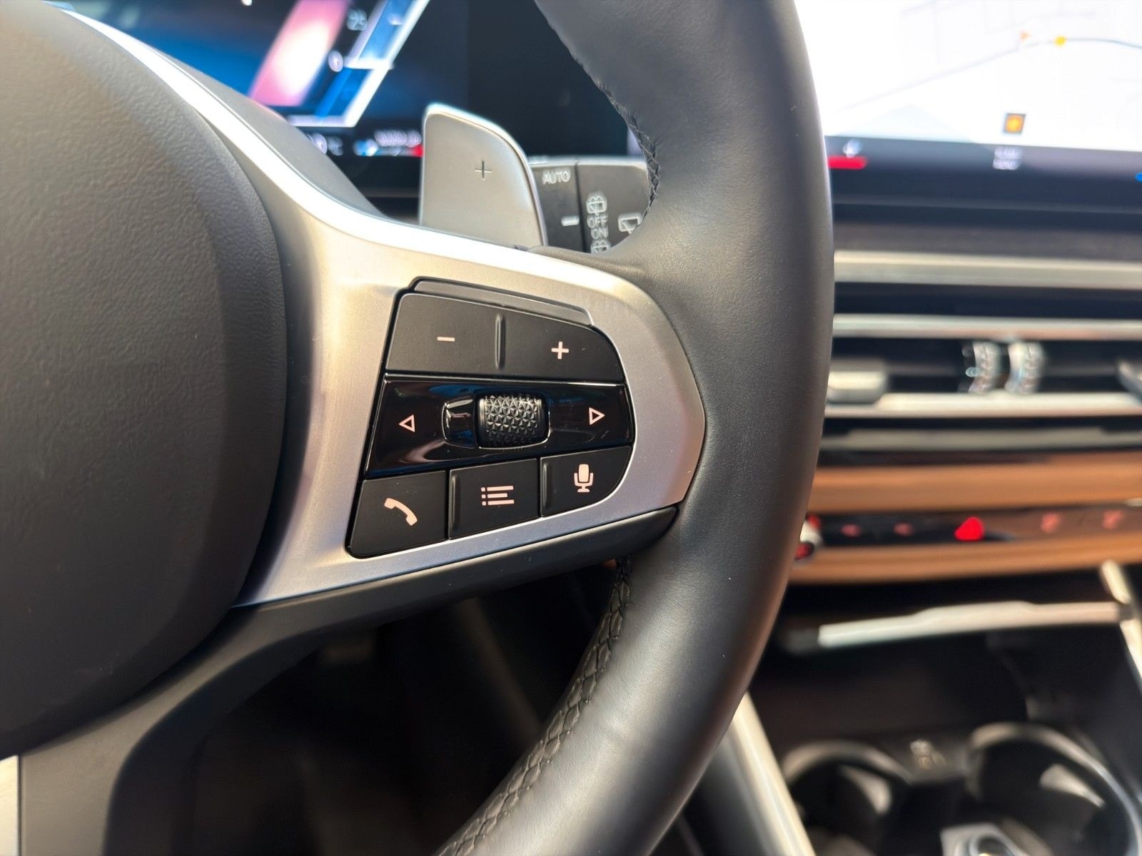 BMW 320xd Tour. M-Sport 360° ACC ad. LED HuD Sthzg foto 24