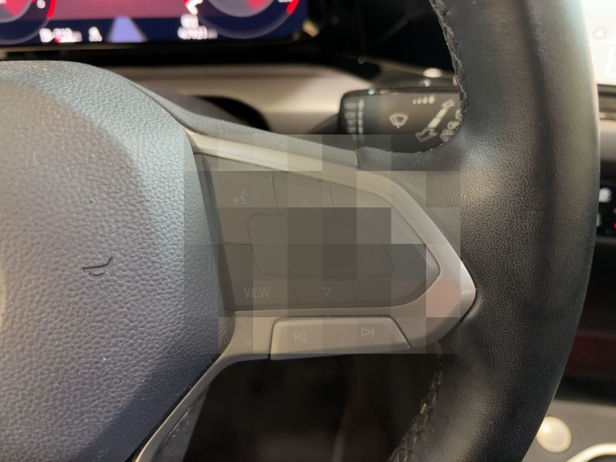 Volkswagen Golf VIII 2.0 TDI Active ACC PDC Navi LED foto 13