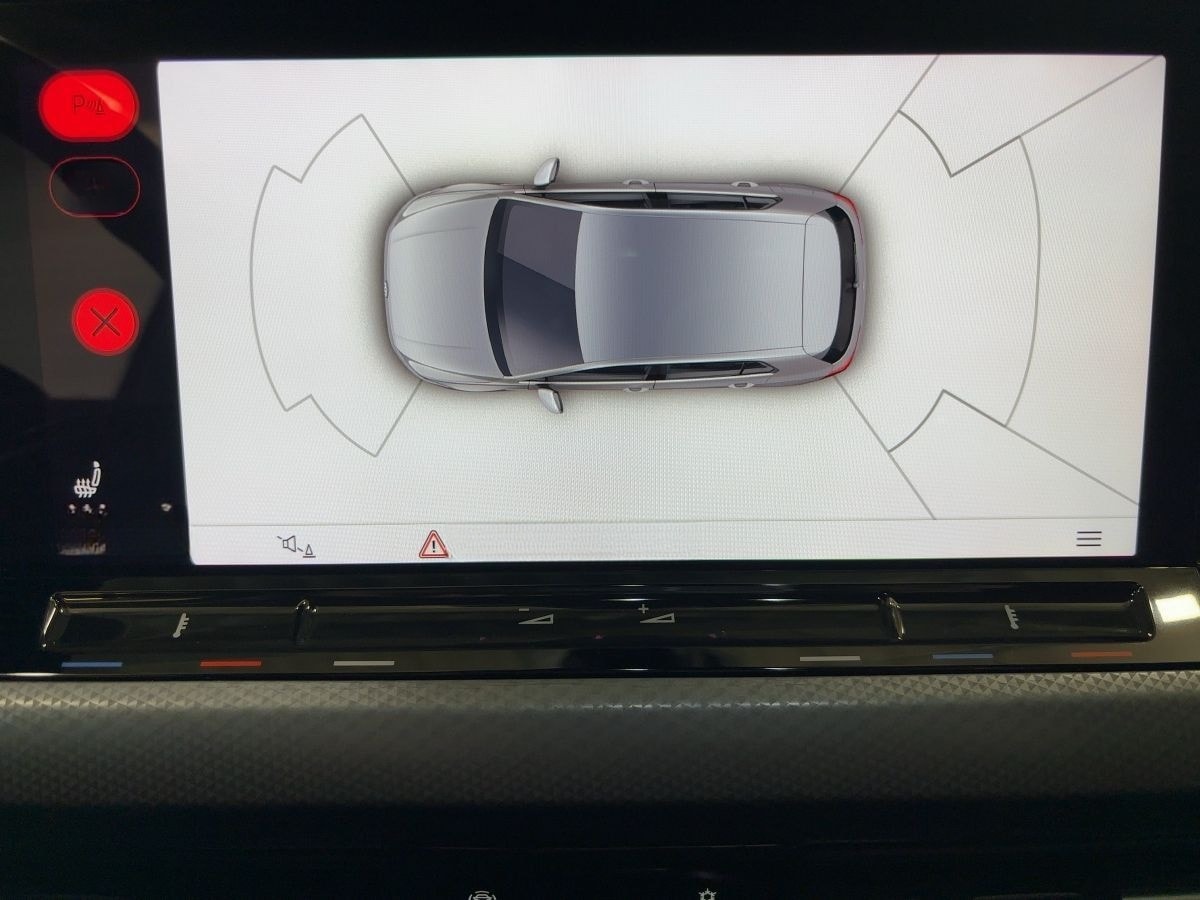 Volkswagen Golf VIII 2.0 TDI Active ACC PDC Navi LED foto 8