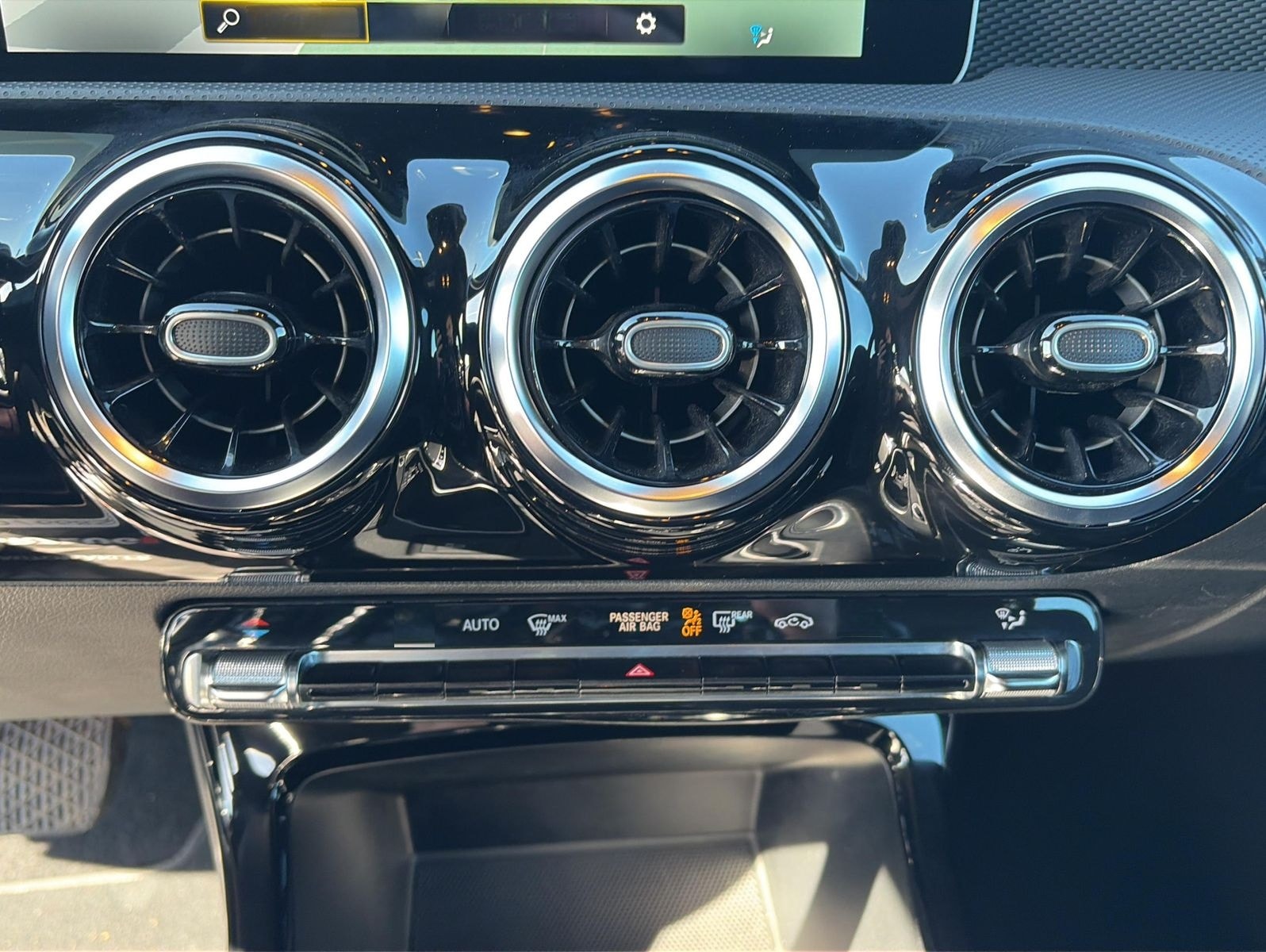 Mercedes-Benz CLA 200 Progessive Widescreen foto 21