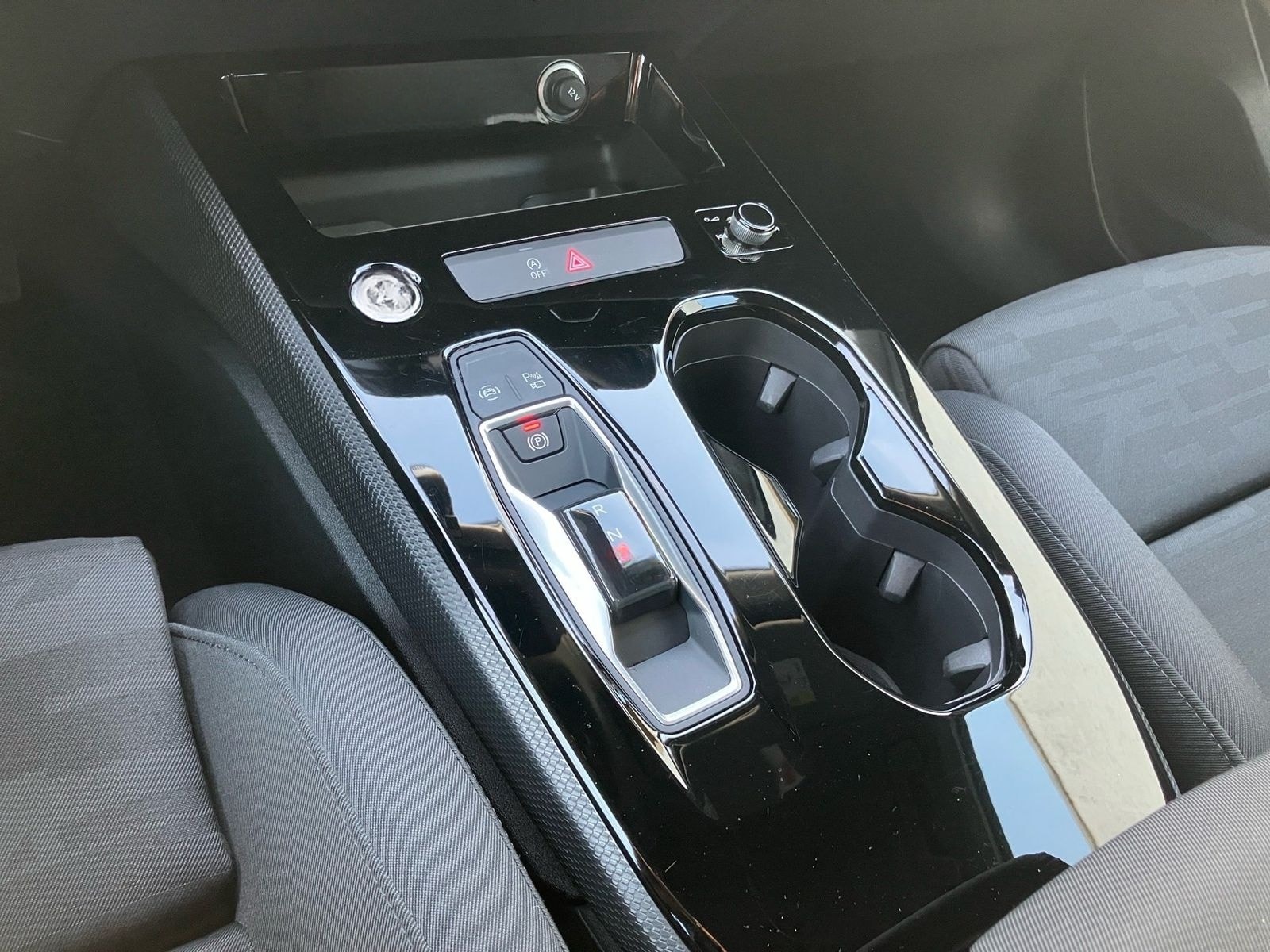 Audi A5 Avant TFSI 150PS S-TRONIC AHK.KAMERA.SPORTSIT foto 14