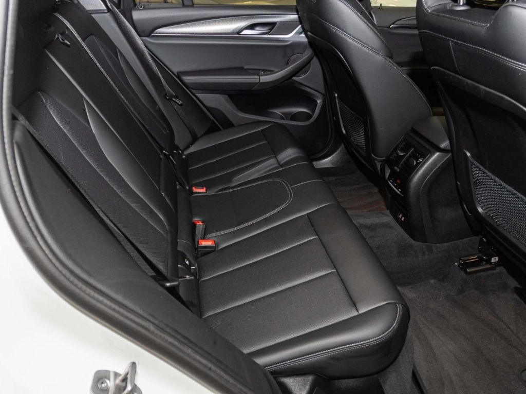 BMW X3 30exDriveMSport+AHK+Navi+LED+RFK+Leder+PDCv+h foto 16