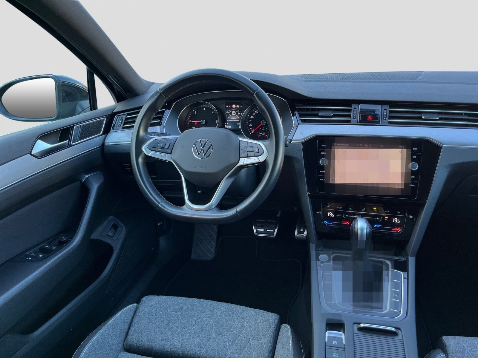 Volkswagen Passat Variant 2.0 TDI DSG Business Navi AHK LED foto 6