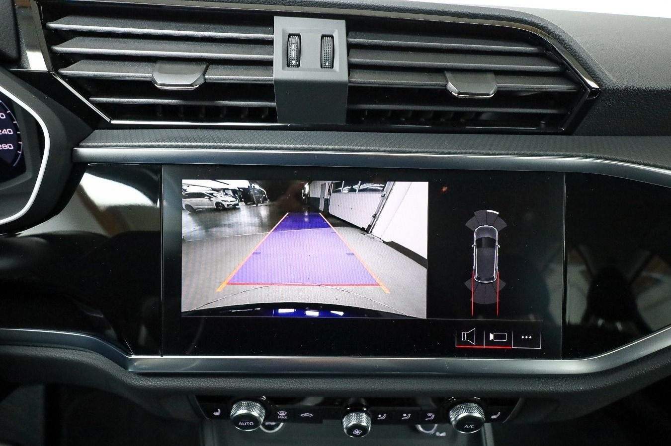 Audi Q3 35 TDI advanced*NAVI-PLUS*LED*KAMERA*AHK*SHZ* foto 11