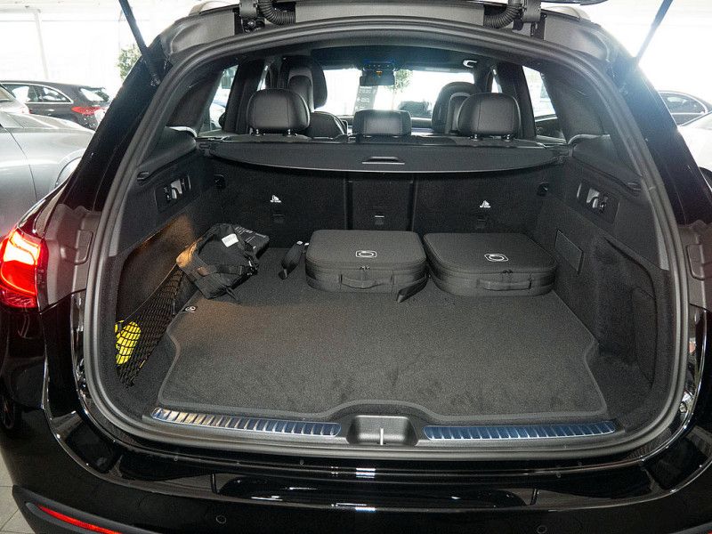 Mercedes-Benz GLC 300 de 4MATIC mit EQ Hybrid Technologie AMG foto 12