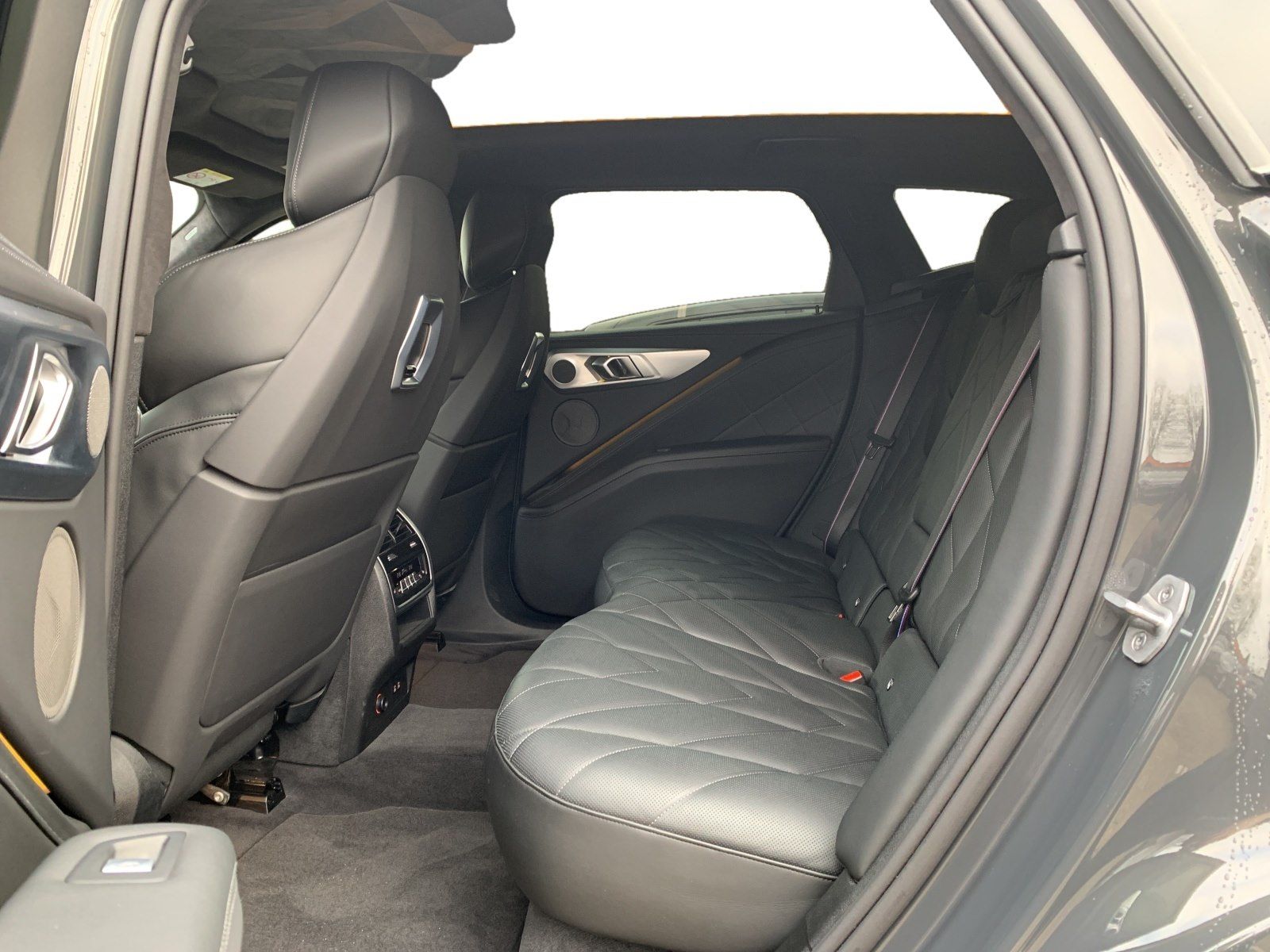 BMW XM 50e AHK Laser 360° HEAD-UP MASSAGE SITZBELÜFT foto 18