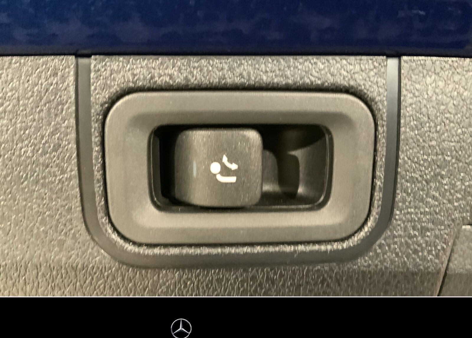 Mercedes-Benz A 250 e Limo AMG-L+AHK+Pano+TotW+LED+NightP+DAB foto 15